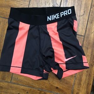 Nike Pro